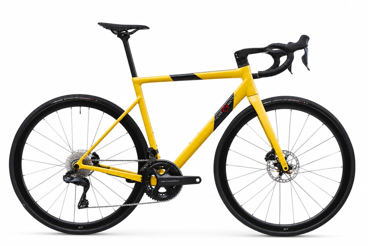 Officine Mattio Lemma 3.0 Giallo di Modena, vel. 54, jeté, výřez na bílém, pohled z boku