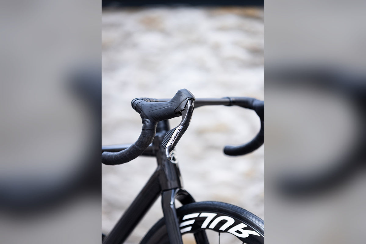 Officine Mattio SL Raw Carbon, vel. 54, řídítka a hlavová trubka zepředu
