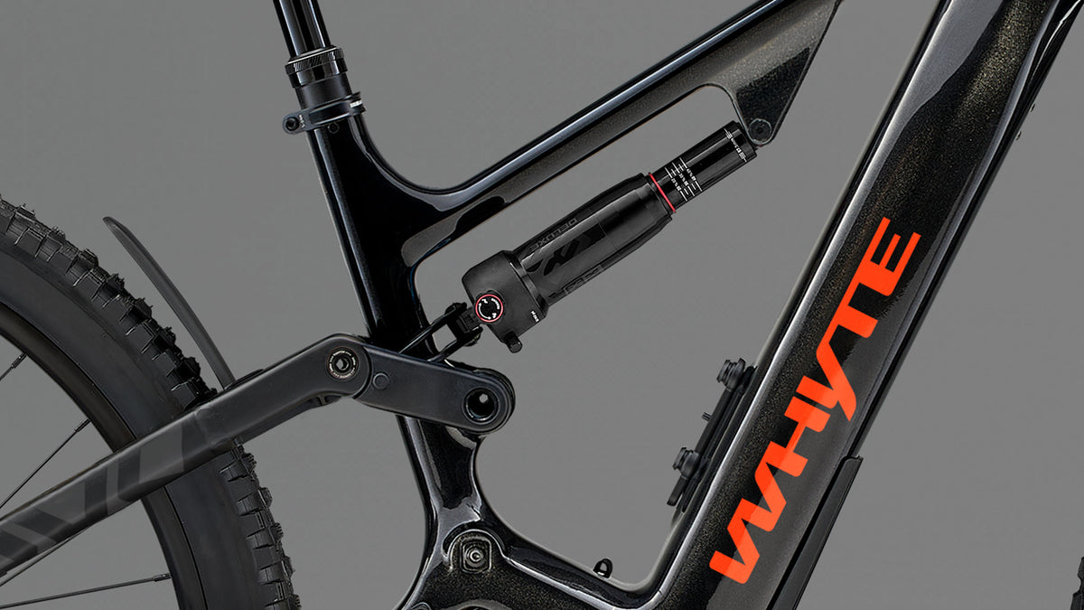 Whyte Kado RS, Monarch black, detail zadního tlumiče