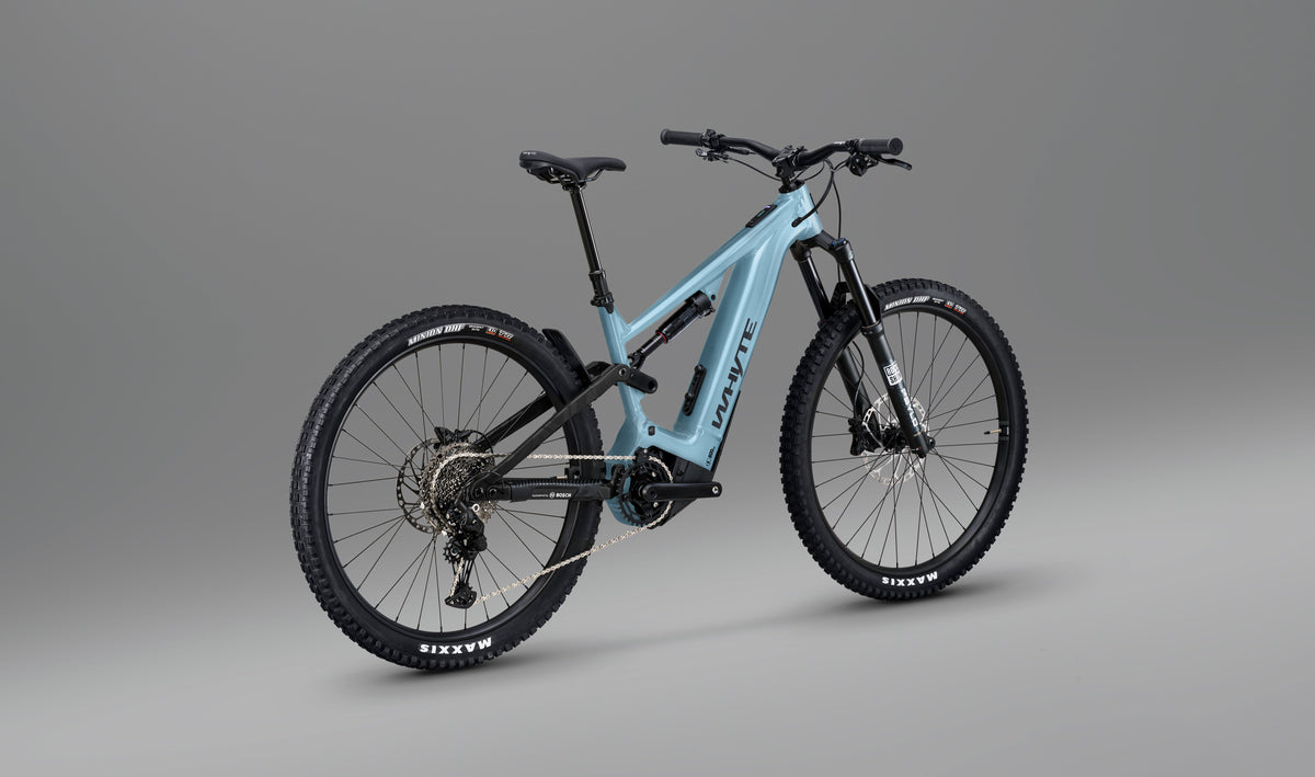 Whyte Kado S 800, Arctic blue, zezadu ze tří čtvrtin