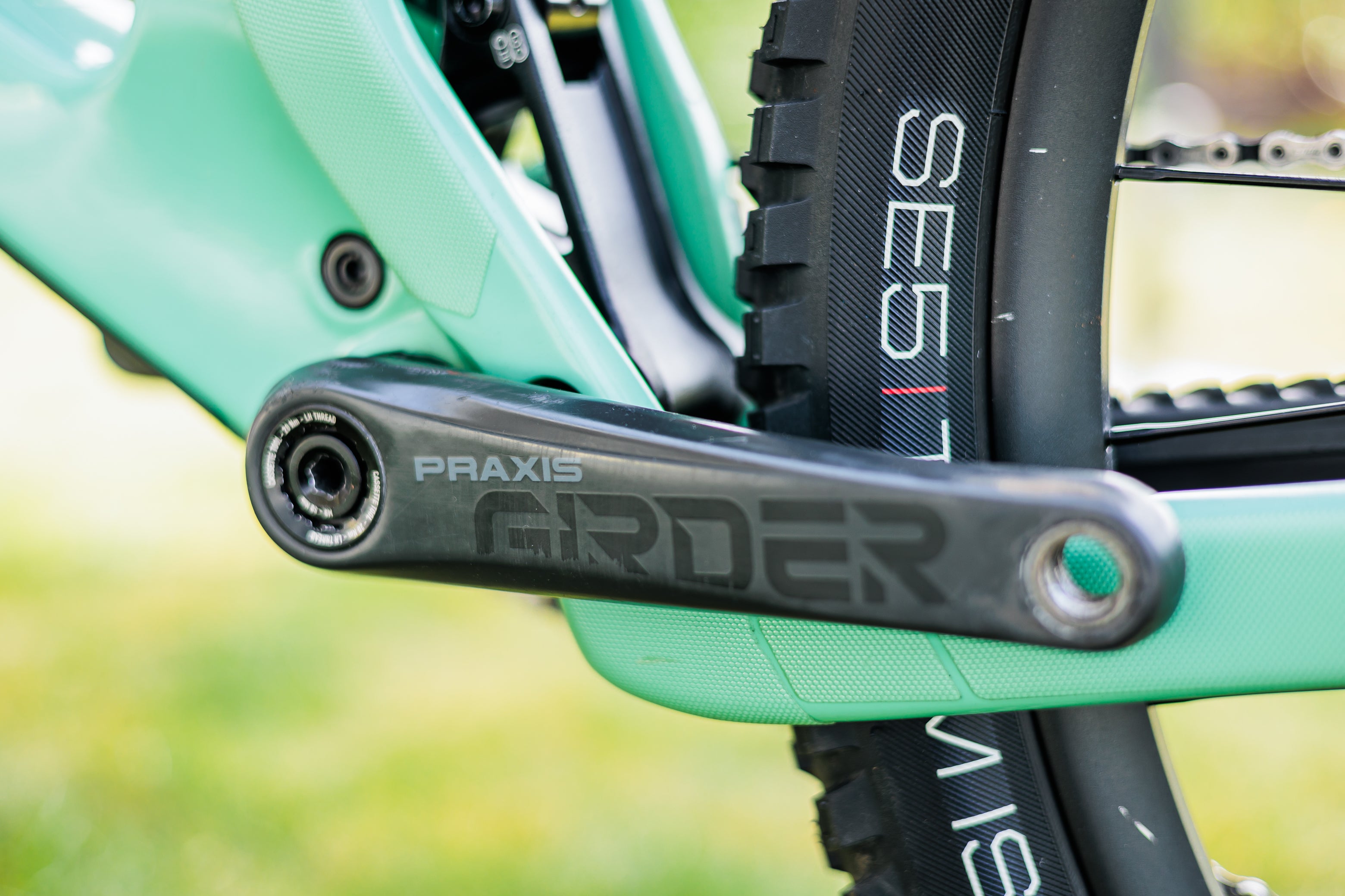 Santa Cruz Megatower velikost M