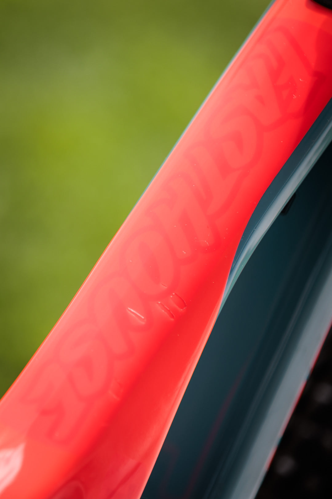 Specialized LEVO velikost L