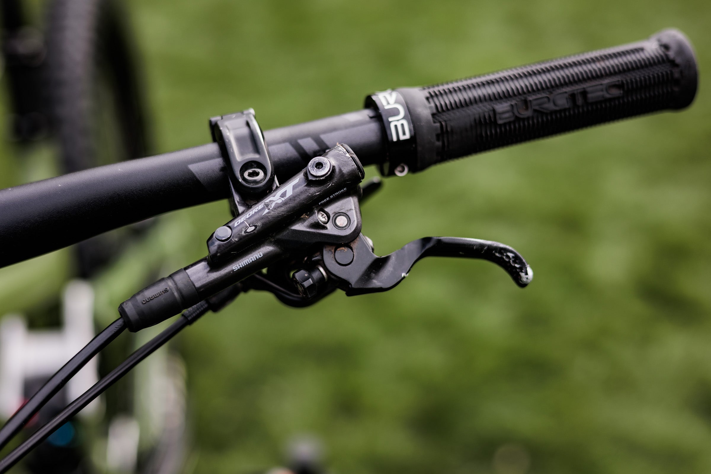 Pivot Switchblade velikost L