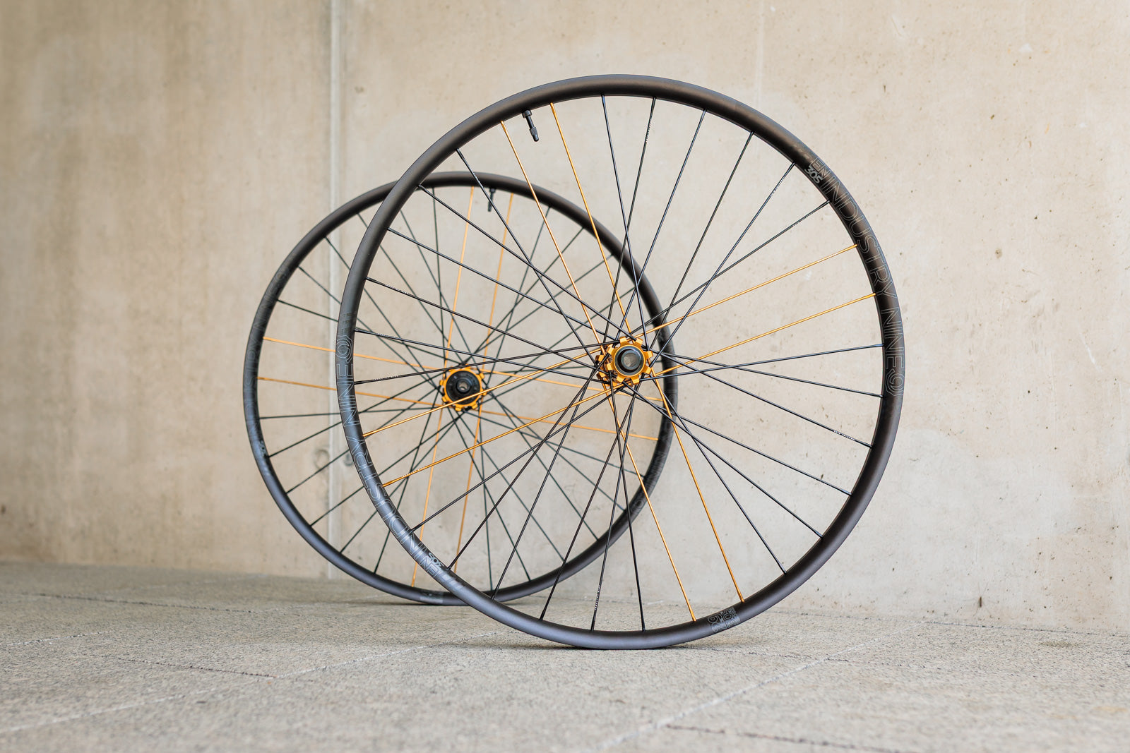 Hliníkové výplety Industry nine - úplně nové