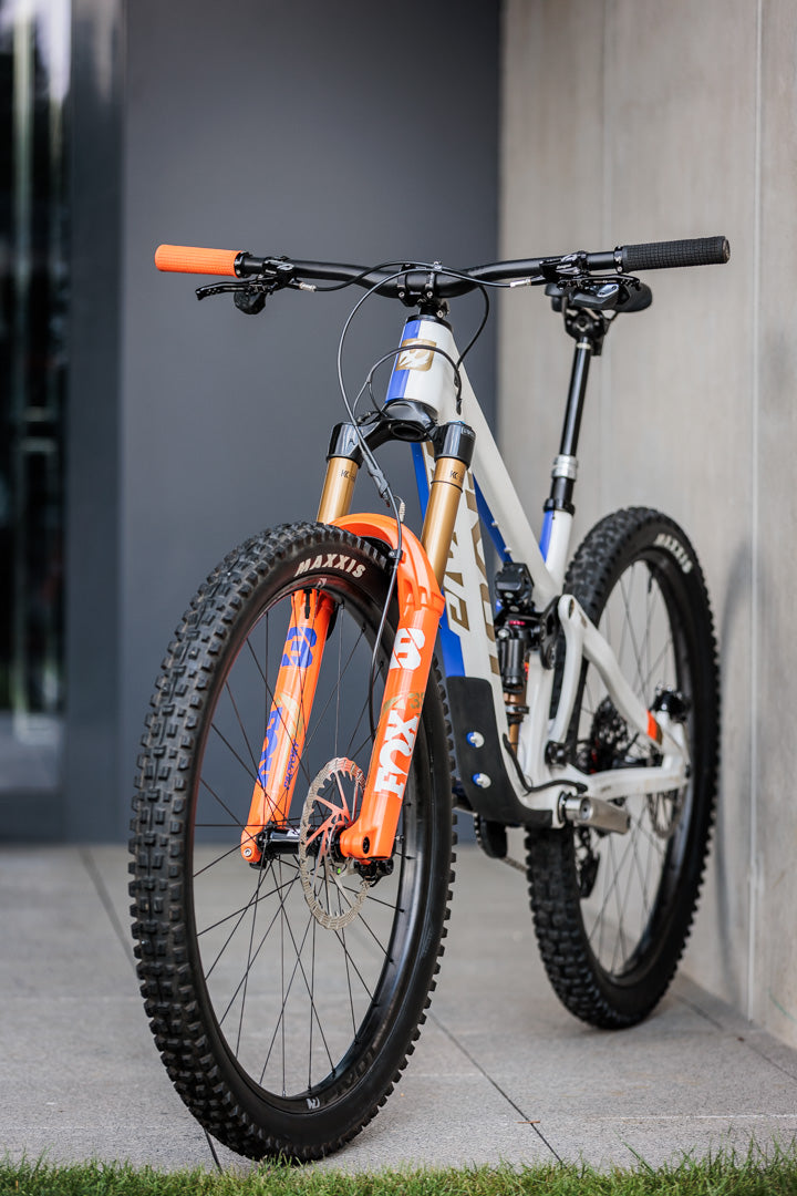 Pivot Firebird Limited edition 2024 velikost M