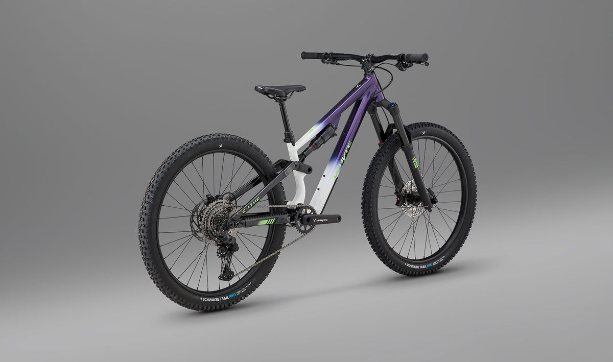 Whyte Sythe 27, Notso shrinking violet, zezadu ze tří čtvrtin
