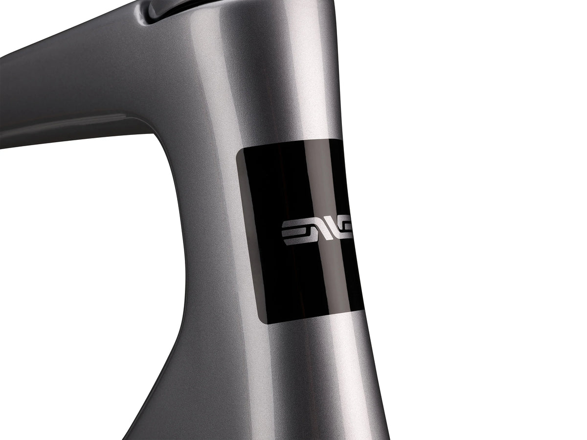 ENVE Fray rámová sada, GT Silver, detail hlavové trubky #Barva_GT Silver