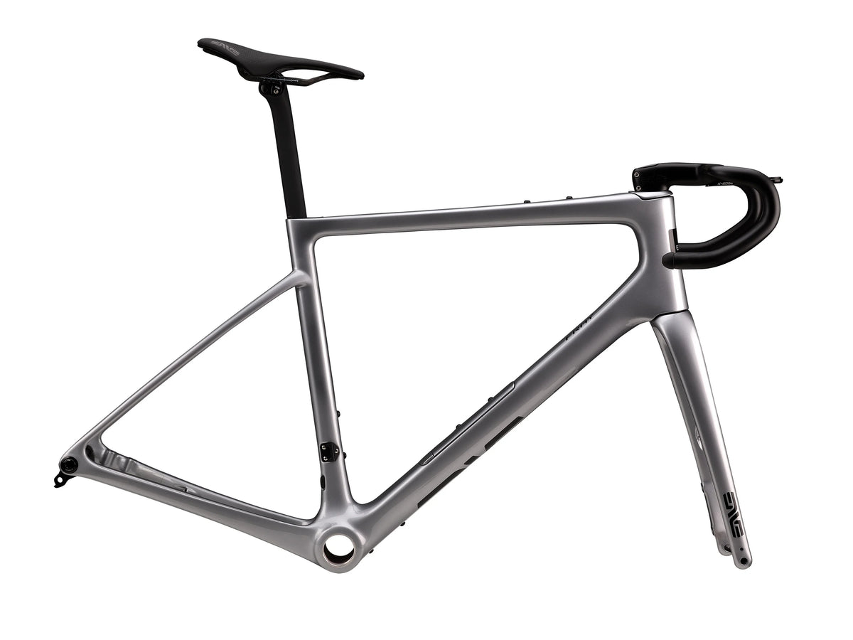 ENVE Fray rámová sada, GT Silver, s řídítky a sedlovkou z boku #Barva_GT Silver