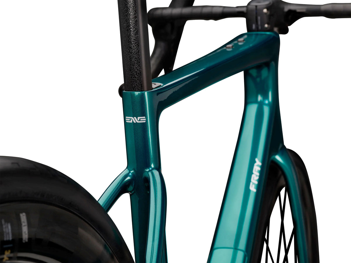 ENVE Fray, Agave Blue, detail sedlové trubky a zadní stavby #Barva_Agave Blue