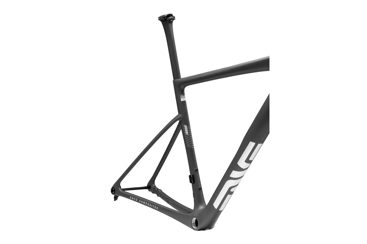 ENVE Melee v2 rámová sada, UL Black, zadní stavba a sedlovka #Barva_UL Black