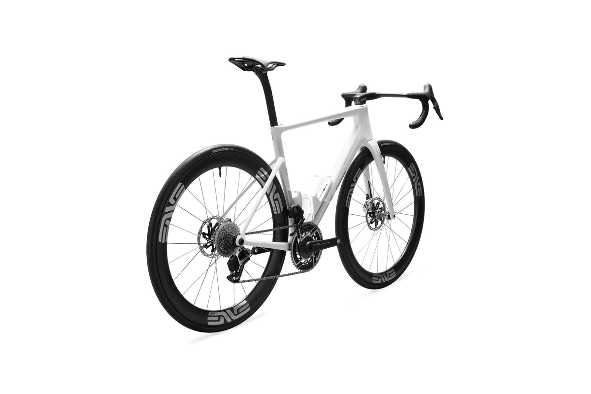 ENVE Melee v2, White Lightning, zezadu ze tří čtvrtin #Barva_White Lightning
