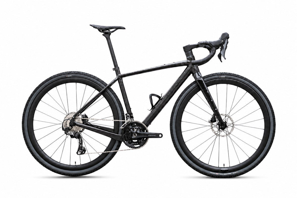 Officine Mattio Santiago C Raw Carbon, vel. S, výřez na bílém, pohled z boku