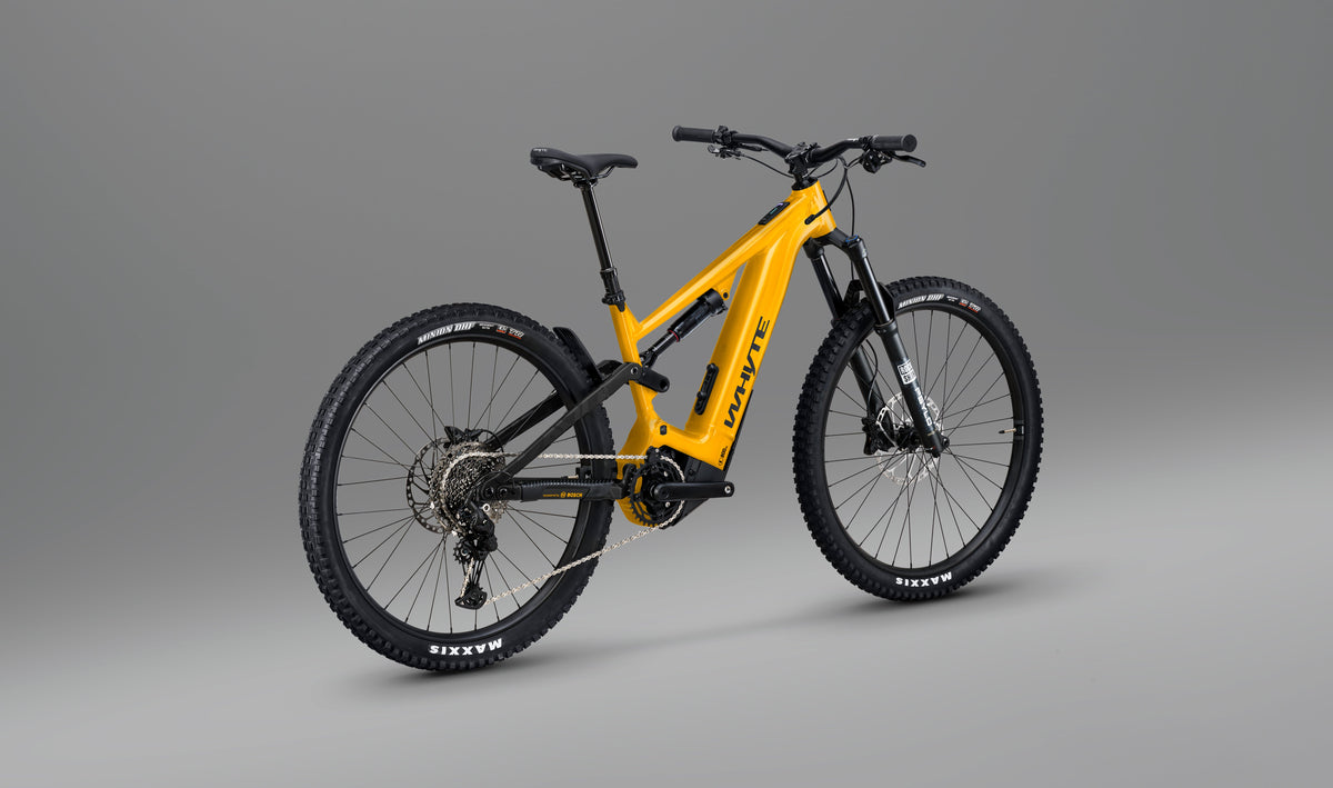 Whyte Kado S 800, Pearl yellow, zezadu ze tří čtvrtin