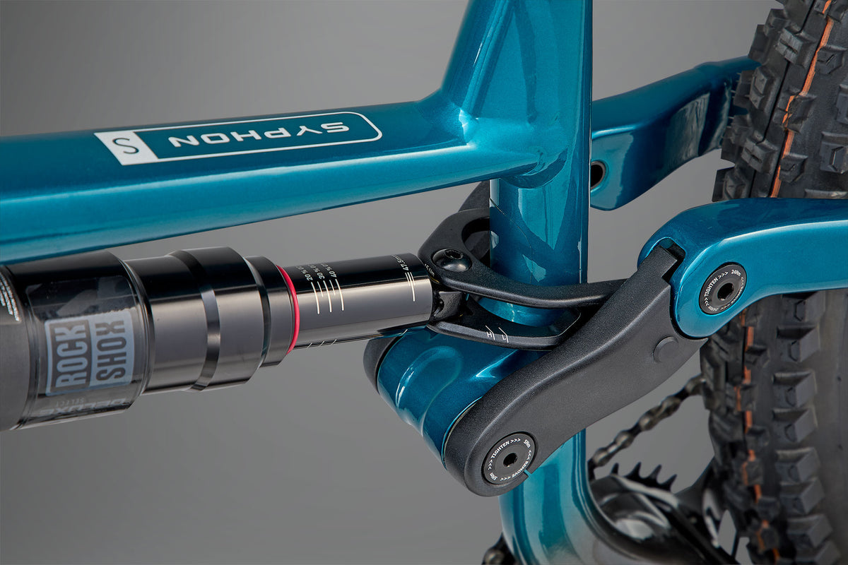 Whyte Syphon S, Aquamarine, detail vahadla Shape.It Link