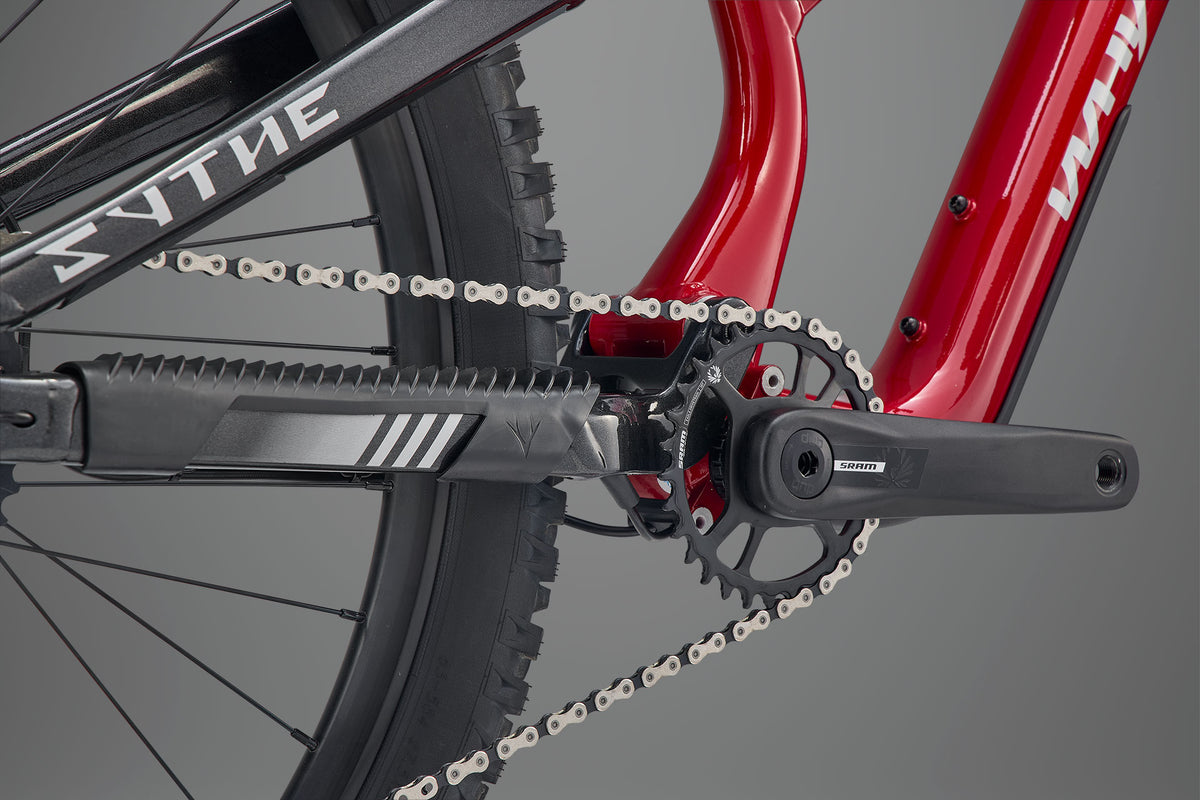 Whyte Sythe RS, Chili red, chránič zadní stavby