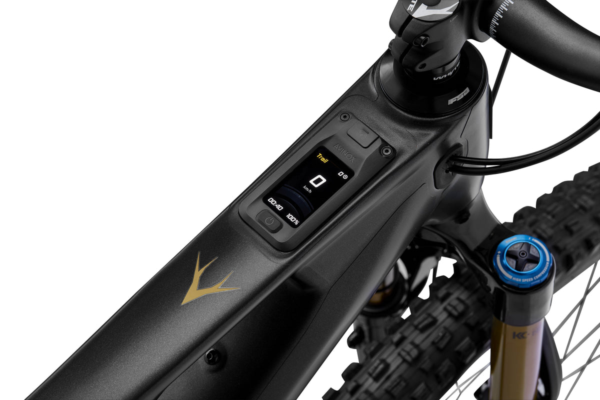 Whyte Karve RSX, Gun metal, detail displeje