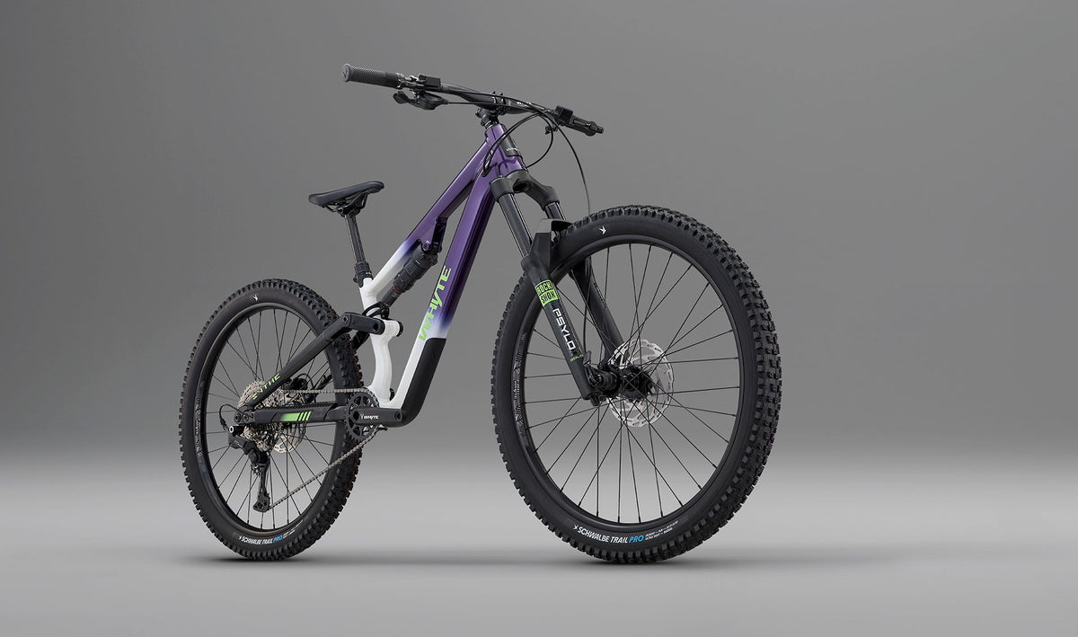 Whyte Sythe 27, Notso shrinking violet, zepředu ze tří čtvrtin