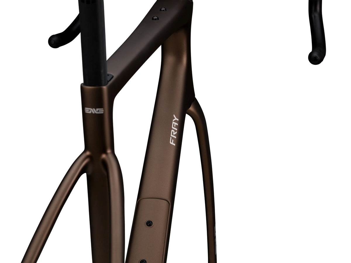 ENVE Fray rámová sada, Toffee Brown, detail vidlice #Barva_Toffee Brown