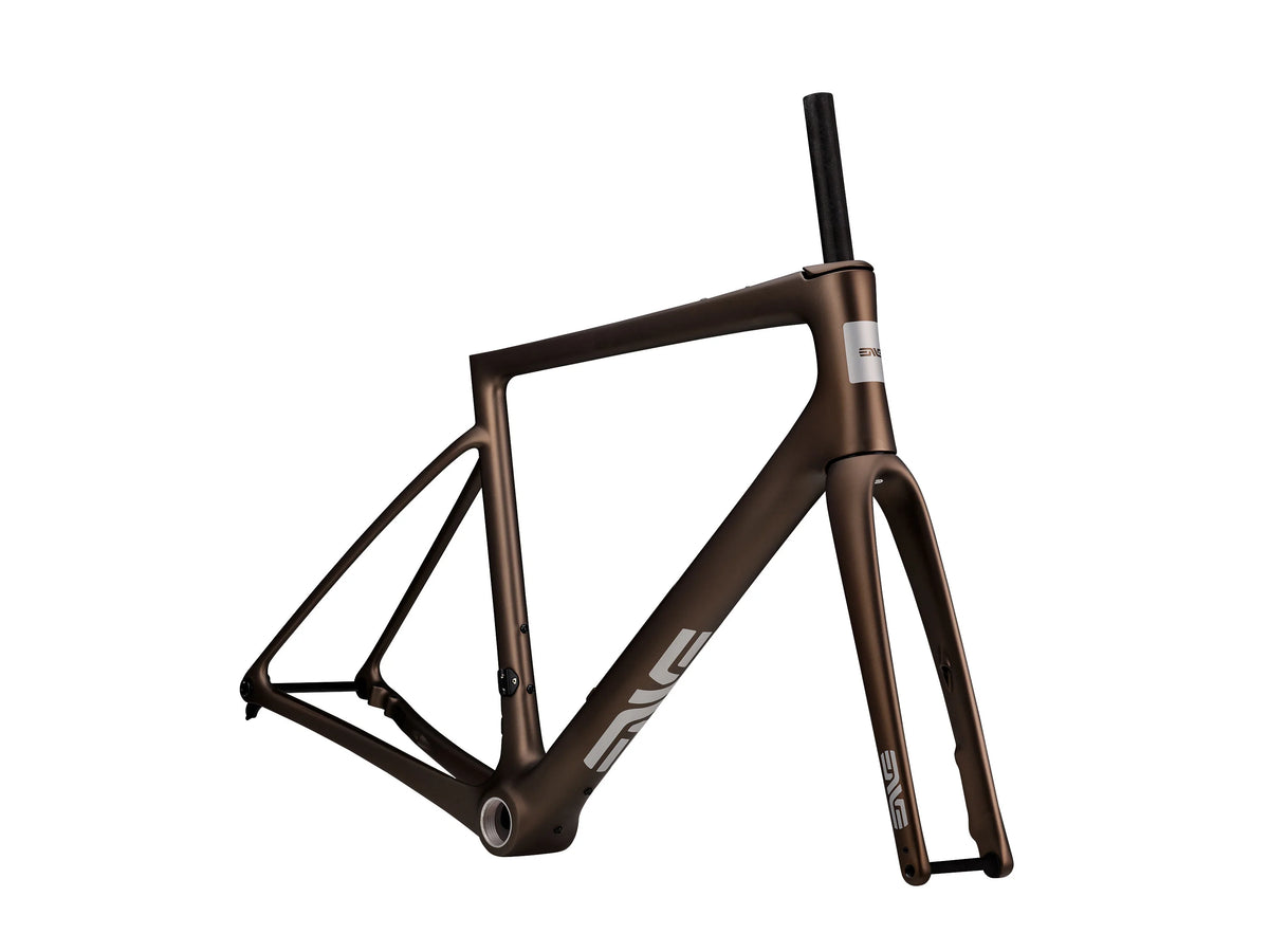 ENVE Fray rámová sada, Toffee Brown, rám zepředu ze tří čtvrtin #Barva_Toffee Brown