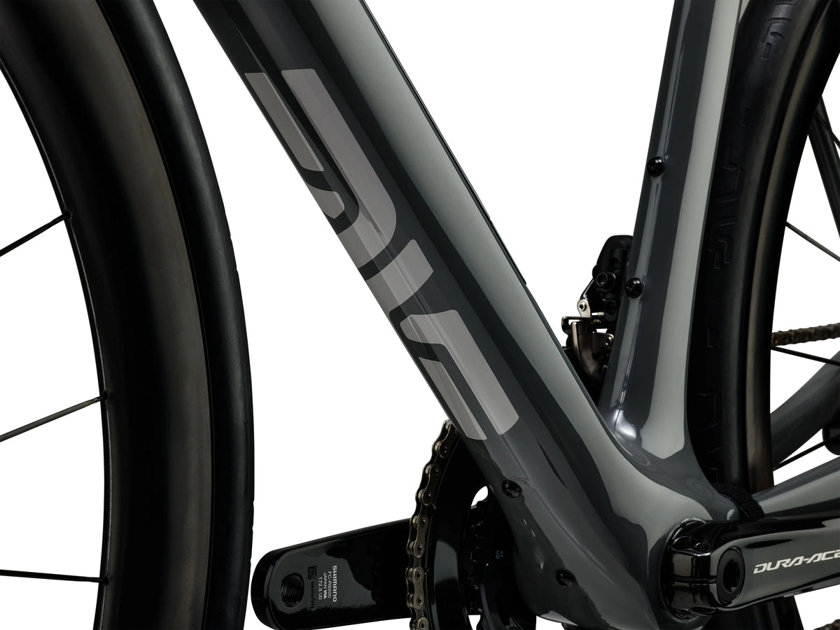 ENVE Fray, Ash, detail spodní trubky a kliky #Barva_Ash