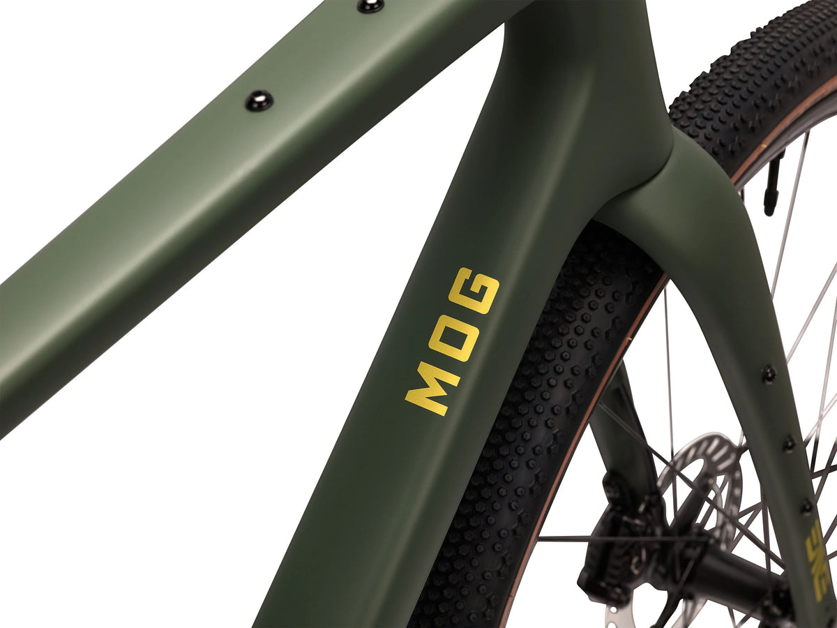 ENVE MOG, Recon Green, detail nápisu MOG #Barva_Recon Green