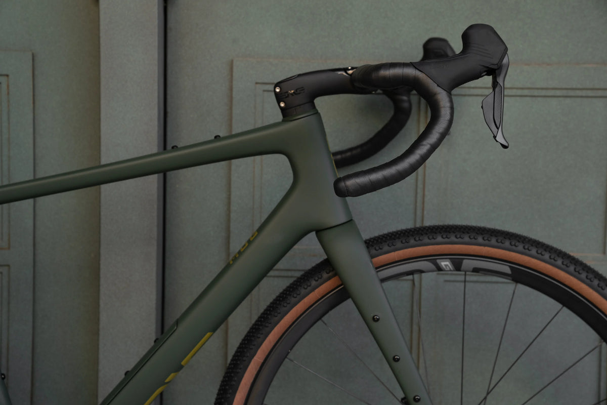 ENVE MOG, Recon Green, detail rámu v exteriéru #Barva_Recon Green